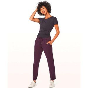 Lululemon On The Fly Pant (28"") - Black Cherry size 6